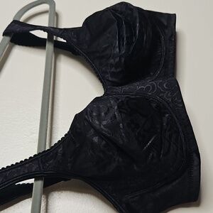 Playtex 18 Hour Black Bra Size 36C New Without Tags